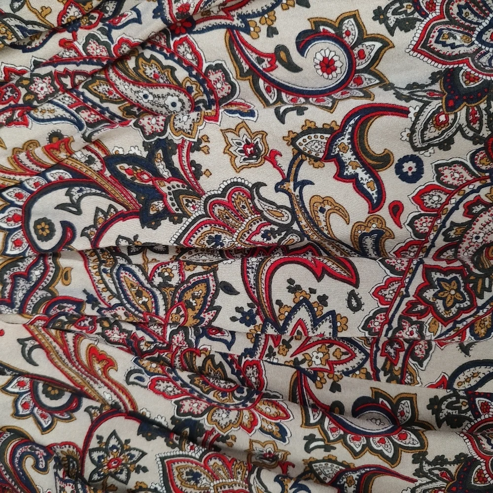 Vintage tan and red paisley print pleated skirt - Picture 9 of 9
